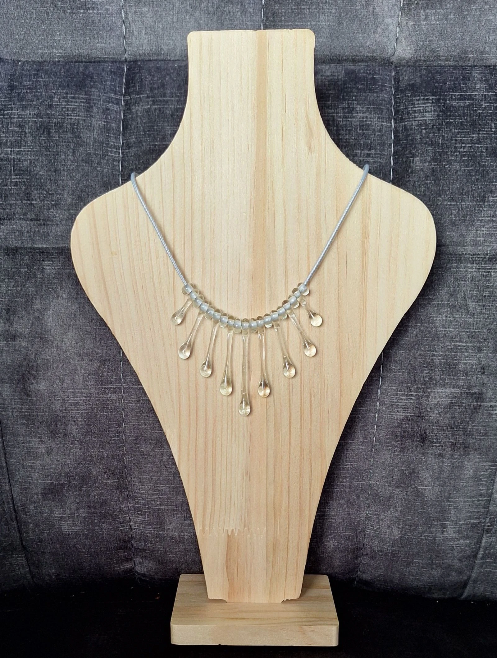 Handgemaakte kralenketting van gerecycled glas – photo 2